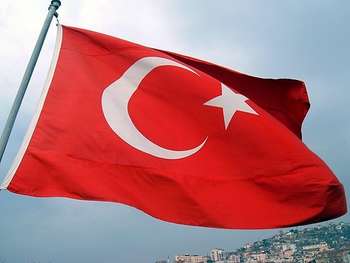 Turkish flag - Photo credit: Michał Dubrawski via Foter.com / CC BY-ND