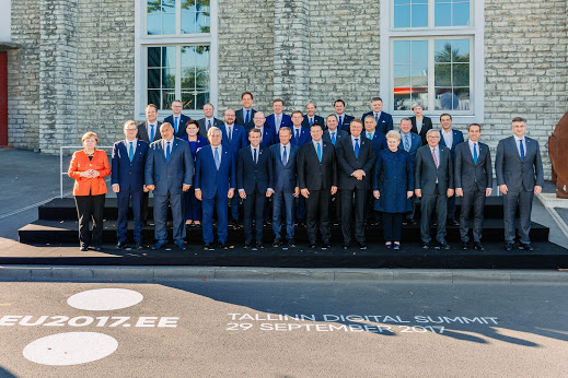 Tallinn Digital Summit, Family Photo - photo credit EU2017EE Estonian Presidency