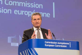 Oettinger - © European Union, 2018/Source: EC - Audiovisual Service/Photo: Basia Pawlik