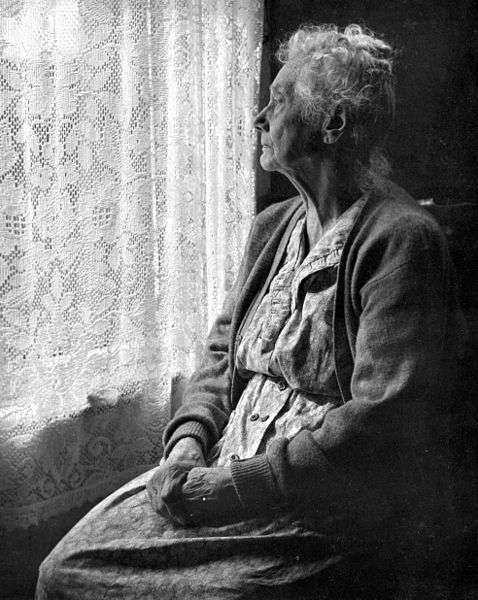 Old woman - Foto di Sba2